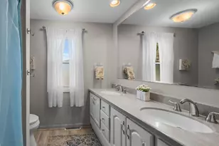 3014 N Dryden Pl, Arlington Heights, IL 60004 - Photo 13