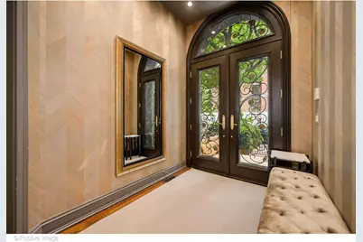 32 E Bellevue Place, Chicago, IL 60611 - Photo 3