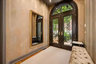 32 E Bellevue Pl, Chicago, IL 60611 - Photo 3