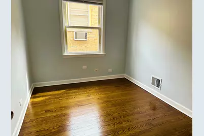 4952 Hull Street #2E, Skokie, IL 60077 - Photo 5