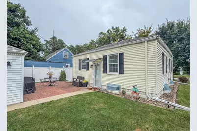 609 S Florence Avenue, Bloomington, IL 61701 - Photo 33