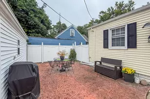 609 S Florence Ave, Bloomington, IL 61701 - Photo 29
