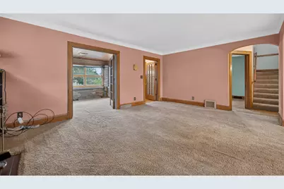 421 Welty Avenue, Rockford, IL 61107 - Photo 5