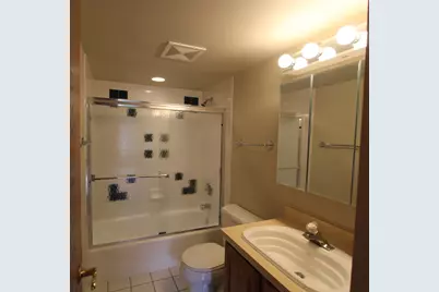 6415 Elm Street #3B, Morton Grove, IL 60053 - Photo 7