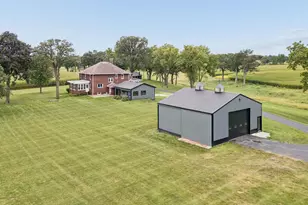751 N 3150th Rd, Utica, IL 61373 - Photo 13