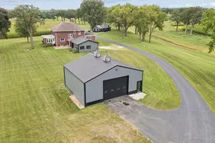 751 N 3150th Rd, Utica, IL 61373 - Photo 67
