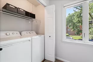 37 Park Ln, Park Ridge, IL 60068 - Photo 35