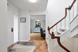37 Park Ln, Park Ridge, IL 60068 - Photo 3