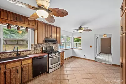 1218 Oakleaf Avenue, McHenry, IL 60051 - Photo 11