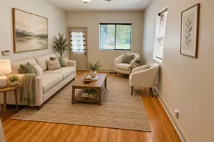 334 N 14th St, Rochelle, IL 61068 - Photo 5