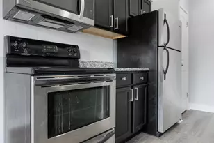 6826 N Ridge Blvd, Chicago, IL 60645 - Photo 5