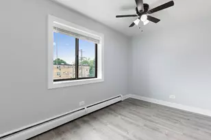 6826 N Ridge Blvd, Chicago, IL 60645 - Photo 11