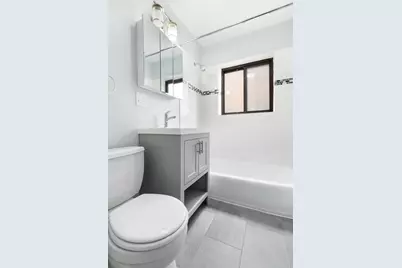6826 N Ridge Boulevard #204, Chicago, IL 60645 - Photo 13