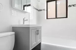 6826 N Ridge Blvd, Chicago, IL 60645 - Photo 13