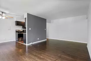 6826 N Ridge Blvd, Chicago, IL 60645 - Photo 5