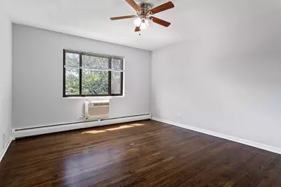 6826 N Ridge Boulevard #301, Chicago, IL 60645 - Photo 7