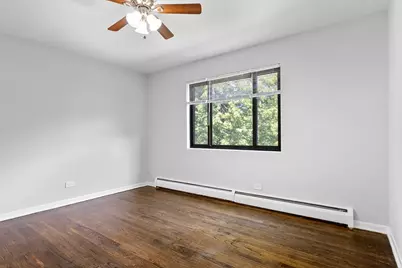 6826 N Ridge Boulevard #301, Chicago, IL 60645 - Photo 9