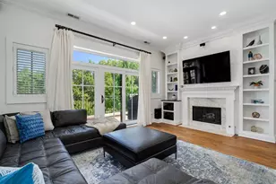 2242 N Seminary Ave, Chicago, IL 60614 - Photo 3
