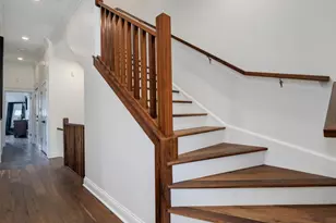 2242 N Seminary Ave, Chicago, IL 60614 - Photo 15