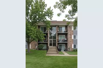 1627 N Windsor Drive #305, Arlington Heights, IL 60004 - Photo 1