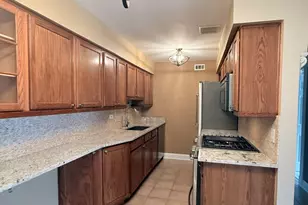 1627 N Windsor Dr, Arlington Heights, IL 60004 - Photo 3