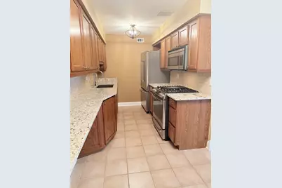 1627 N Windsor Drive #305, Arlington Heights, IL 60004 - Photo 7