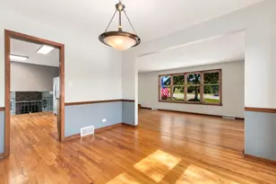 640 N Locust St, Frankfort, IL 60423 - Photo 7