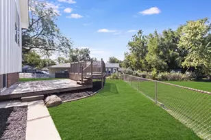640 N Locust St, Frankfort, IL 60423 - Photo 25