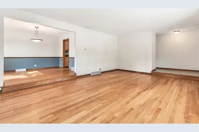 640 N Locust Street, Frankfort, IL 60423 - Photo 5
