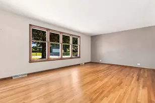 640 N Locust St, Frankfort, IL 60423 - Photo 3