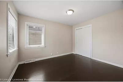 3433 Wesley Avenue, Berwyn, IL 60402 - Photo 11