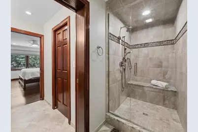 2571 N Douglas Avenue, Arlington Heights, IL 60004 - Photo 13