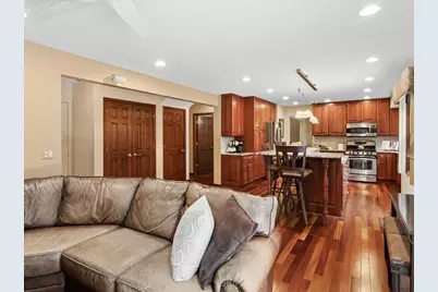 2571 N Douglas Avenue, Arlington Heights, IL 60004 - Photo 9