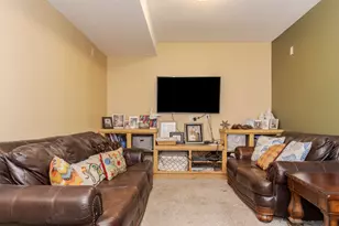 107 N Gadwall Ln, Downs, IL 61736 - Photo 37