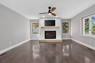 2508 Keystone Rd, Bloomington, IL 61704 - Photo 9