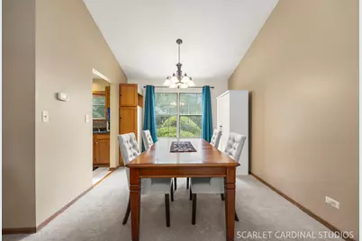 980 Oakland Lane, Aurora, IL 60504 - Photo 7
