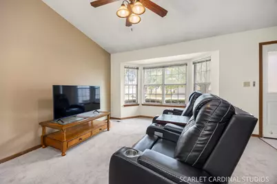 980 Oakland Lane, Aurora, IL 60504 - Photo 5