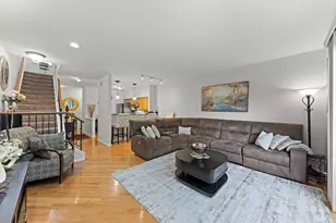 276 Sierra Pass Dr, Schaumburg, IL 60194 - Photo 9