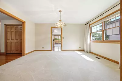 2122 Sherborn Lane, Schaumburg, IL 60193 - Photo 9