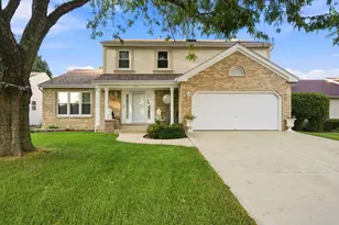 144 Briarcliff Rd, Montgomery, IL 60538 - Photo 1