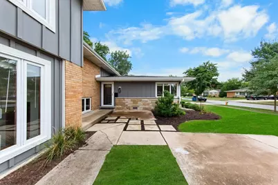 558 E Park Avenue, Elmhurst, IL 60126 - Photo 3