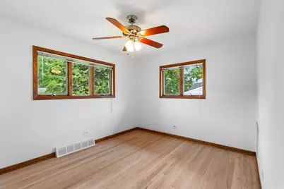 558 E Park Avenue, Elmhurst, IL 60126 - Photo 23