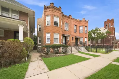 856 N Waller Avenue, Chicago, IL 60651 - Photo 1