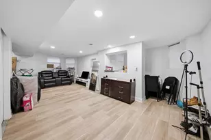 856 N Waller Ave, Chicago, IL 60651 - Photo 29