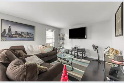 10501 Cindy Jo Avenue, Huntley, IL 60142 - Photo 9