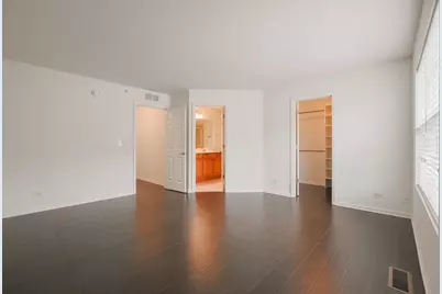 8607 Waukegan Road, Morton Grove, IL 60053 - Photo 19