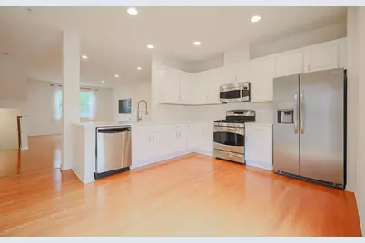 8607 Waukegan Road, Morton Grove, IL 60053 - Photo 13
