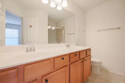 8607 Waukegan Road, Morton Grove, IL 60053 - Photo 21