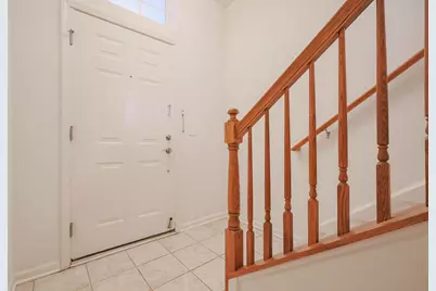 8607 Waukegan Road, Morton Grove, IL 60053 - Photo 5