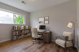 70 Dover Dr, Des Plaines, IL 60018 - Photo 15